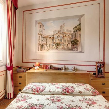 Appartement Lovely Flat By The Trevi Fountain à Rome Extérieur photo