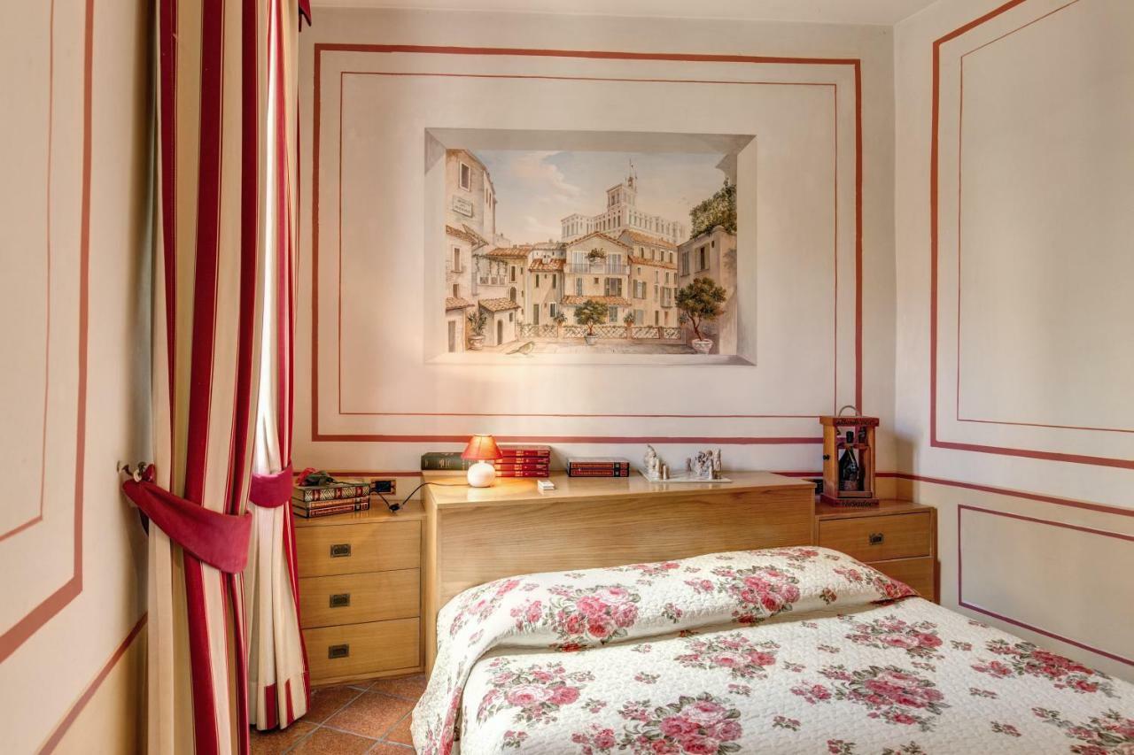 Appartement Lovely Flat By The Trevi Fountain à Rome Extérieur photo
