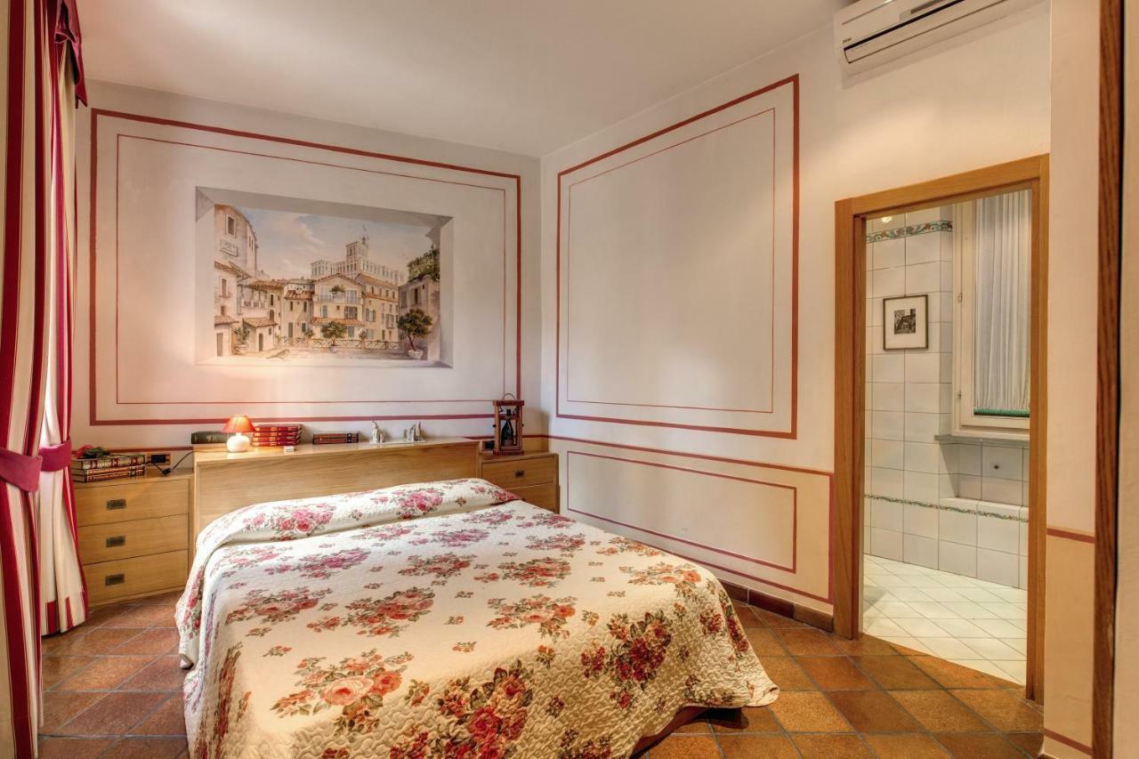 Appartement Lovely Flat By The Trevi Fountain à Rome Extérieur photo