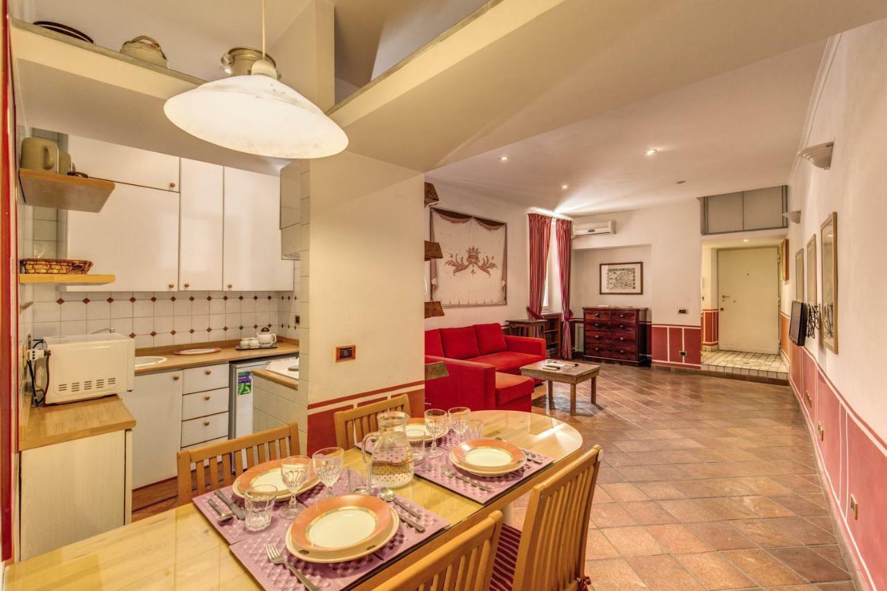 Appartement Lovely Flat By The Trevi Fountain à Rome Extérieur photo